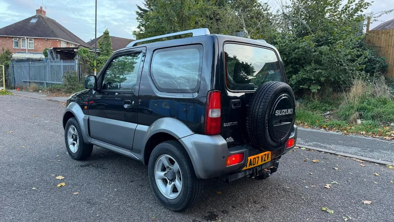 Suzuki Jimny 2007 photo 5