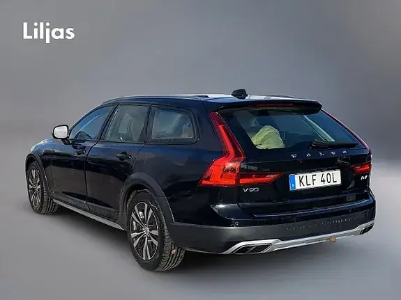 Volvo V90 Cross Country 2020 photo 2