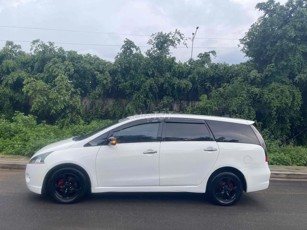 Mitsubishi Grandis