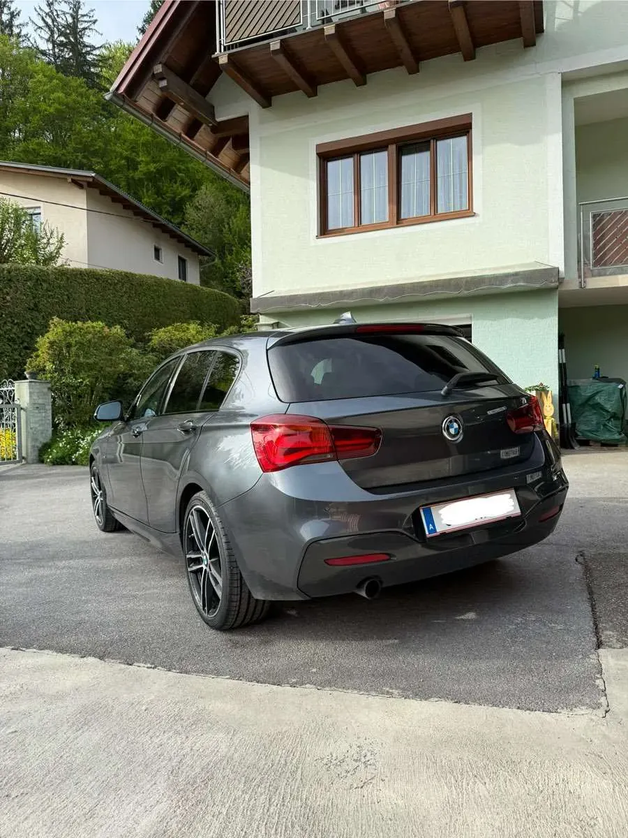 BMW 1 Series 2018 photo 2
