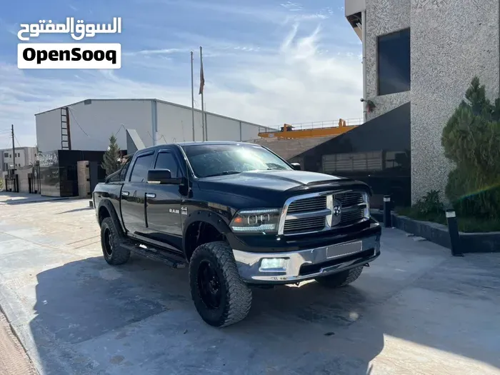 Dodge Ram Laramie 2010 photo 2