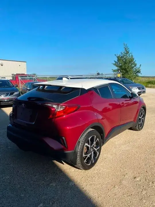 Toyota C-Hr 2018 photo 3