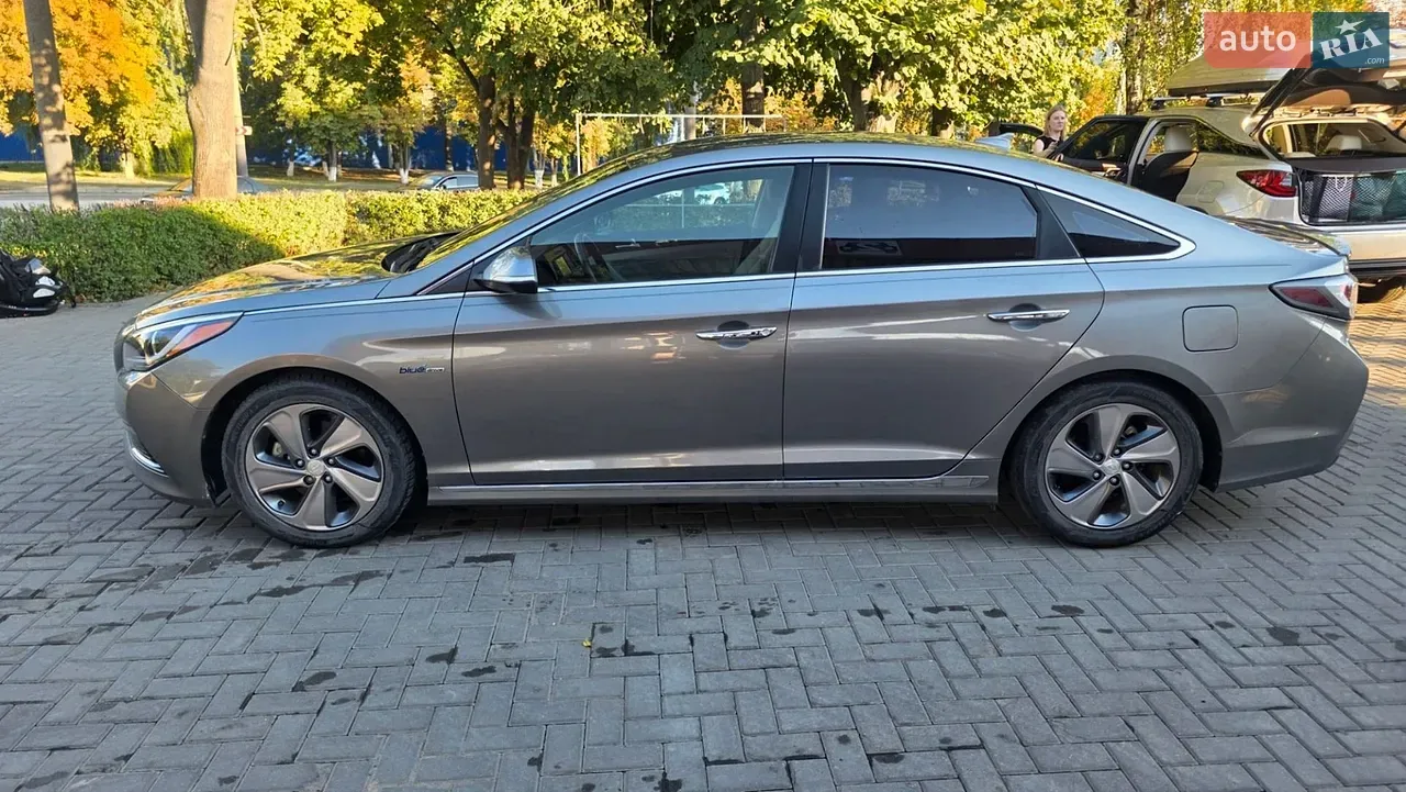 Hyundai Sonata 2016 photo 2