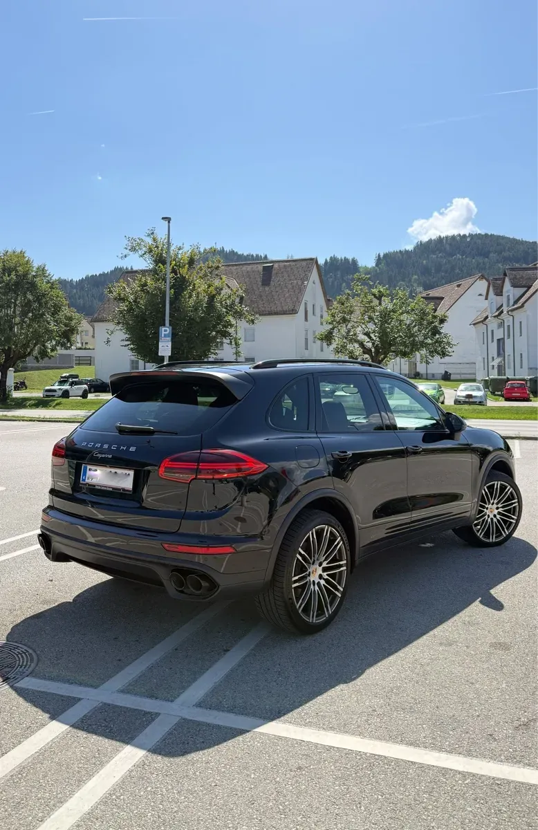 Porsche Cayenne 2016 photo 3