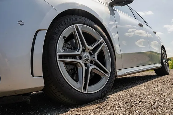 Mercedes-Benz B-Class 2019 photo 4