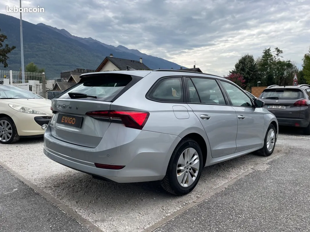 Skoda Octavia 2020 photo 2