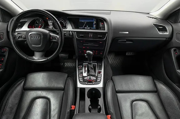 Audi A5 2011 photo 2