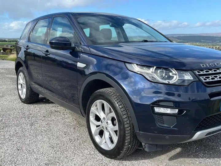 Land Rover Discovery Sport 2015 photo 4