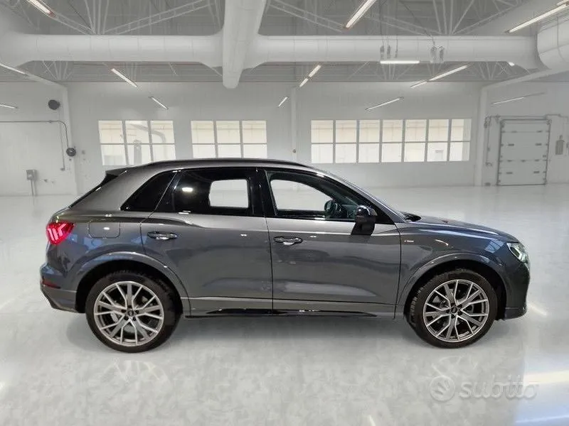 Audi Q3 2023 photo 3