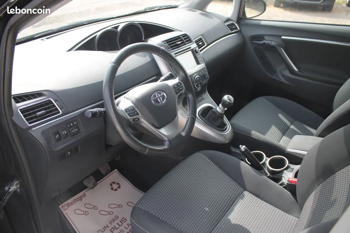 Toyota Verso 2014 photo 4