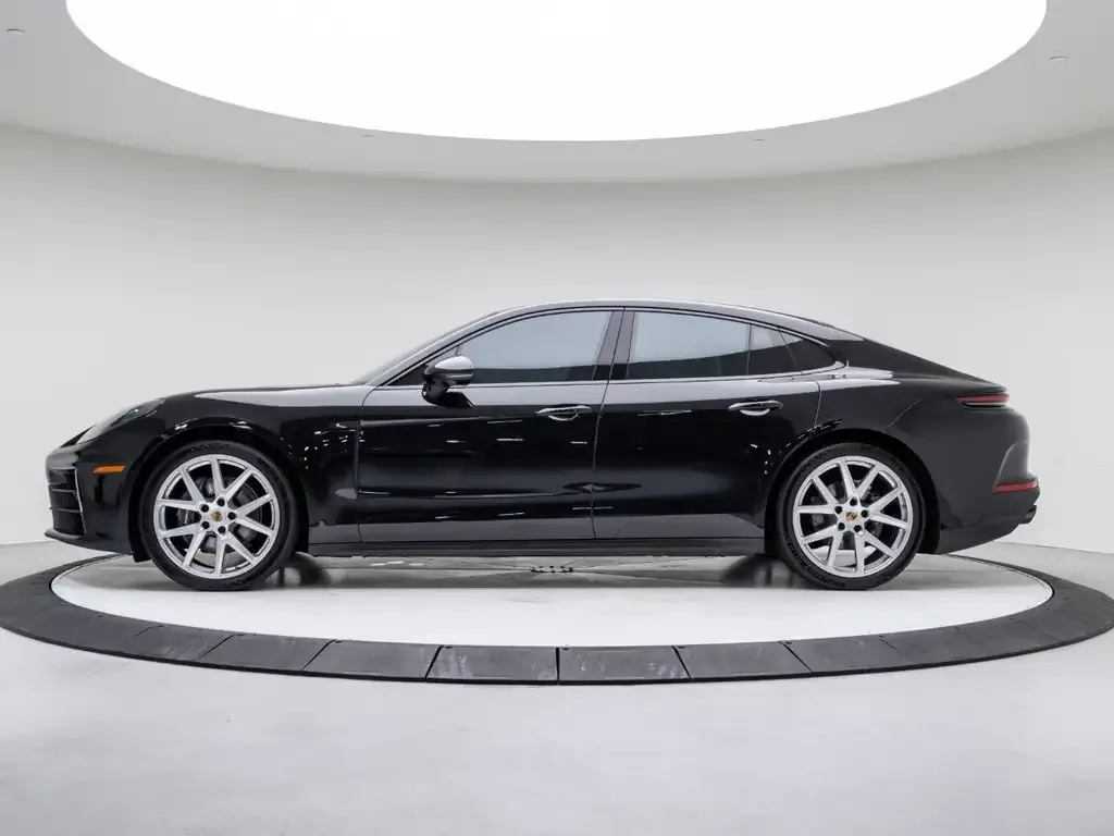 Porsche Panamera 2024 photo 2