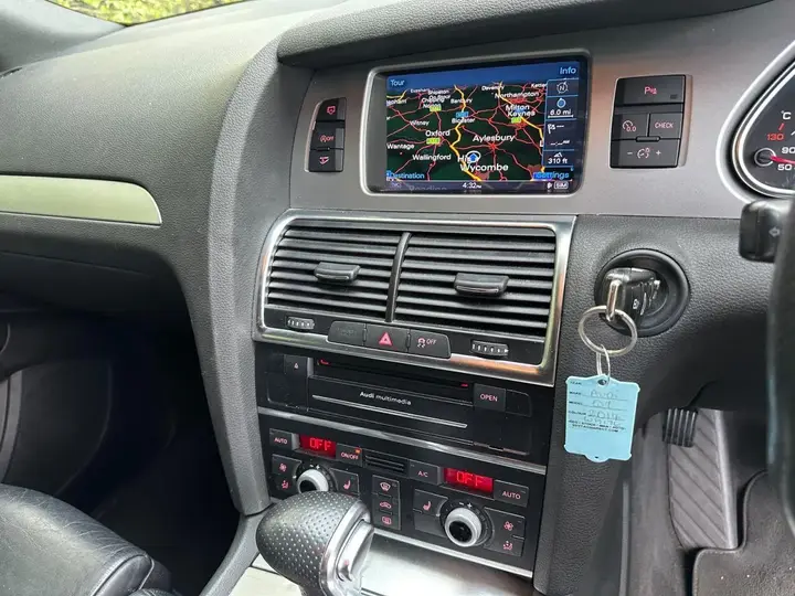 Audi Q7 2014 photo 5