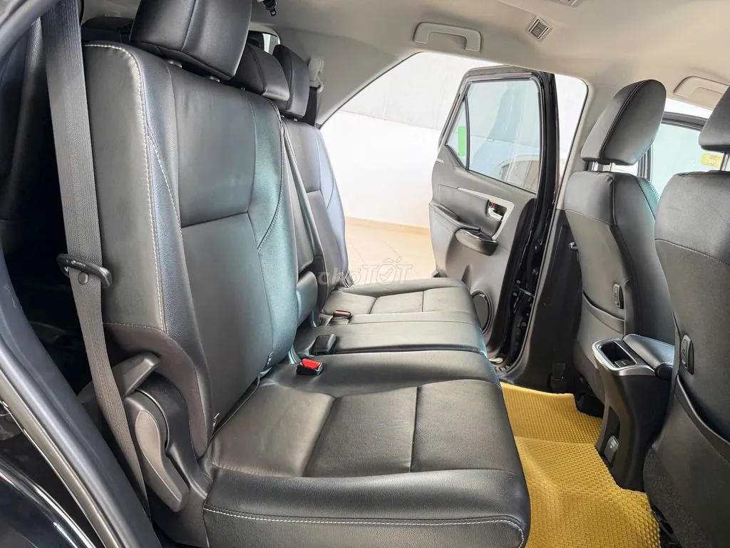 Toyota Fortuner 2025 photo 4