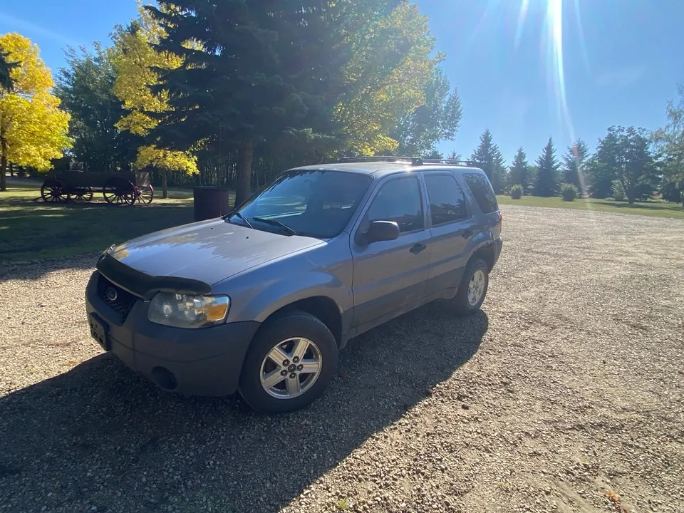 Ford Escape 2007 photo 2