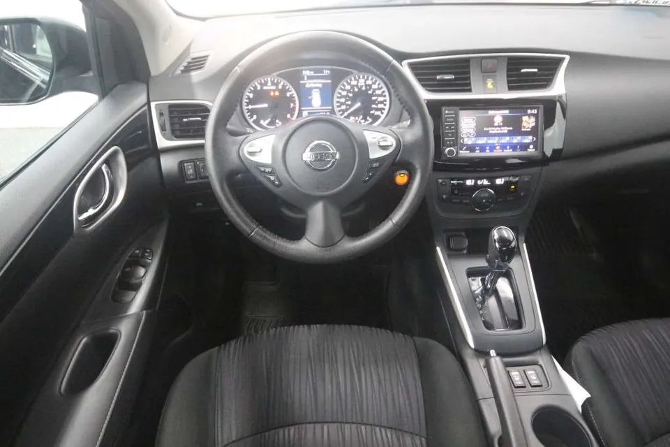 Nissan Sentra 2019 photo 3