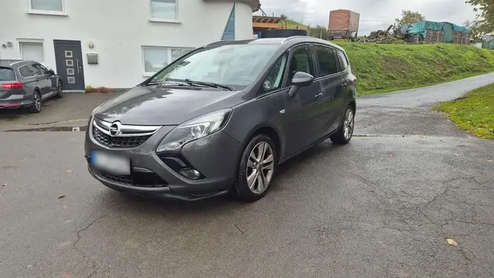 Opel Zafira Tourer