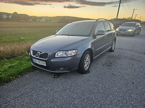 Volvo V50