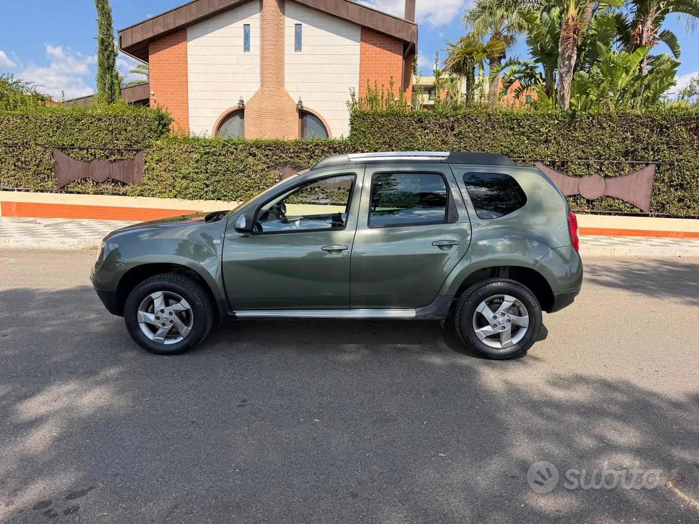 Dacia Duster 2012 photo 3