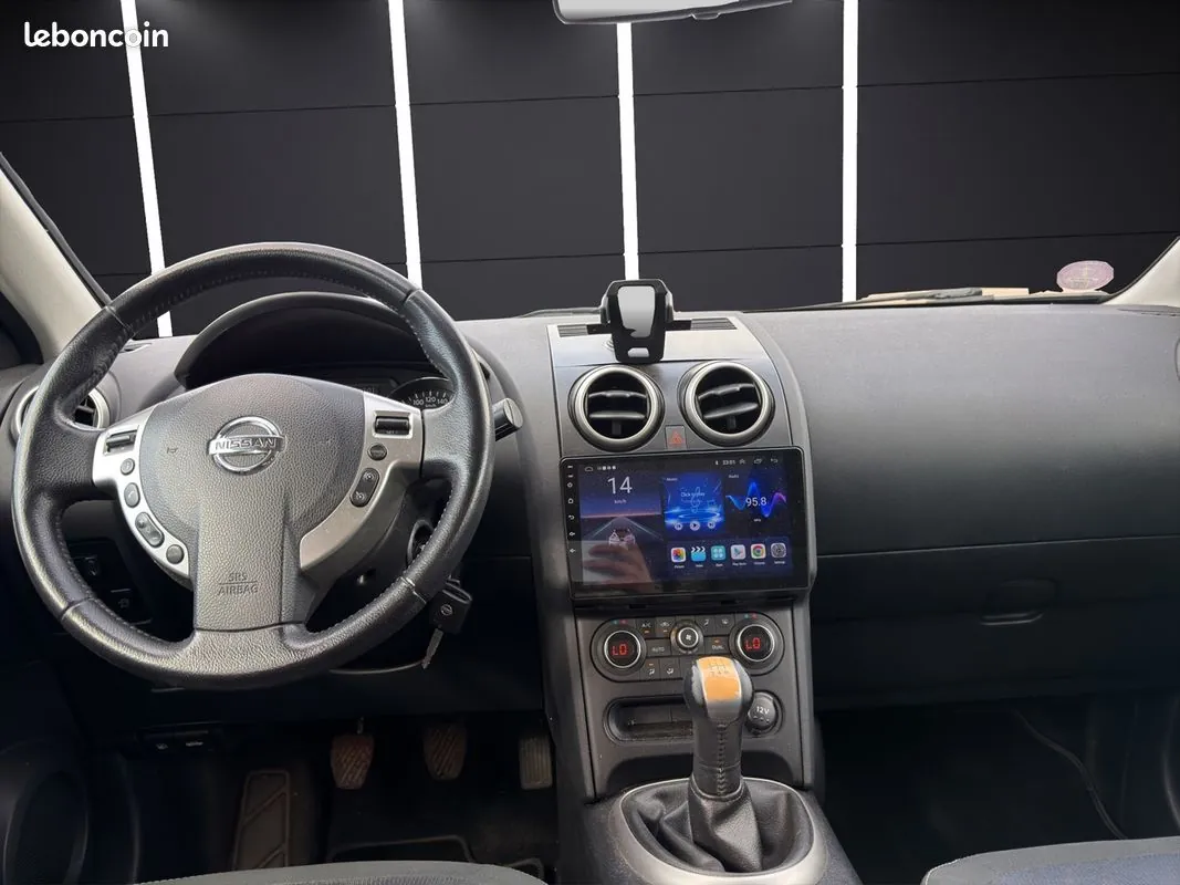 Nissan Qashqai 2011 photo 3