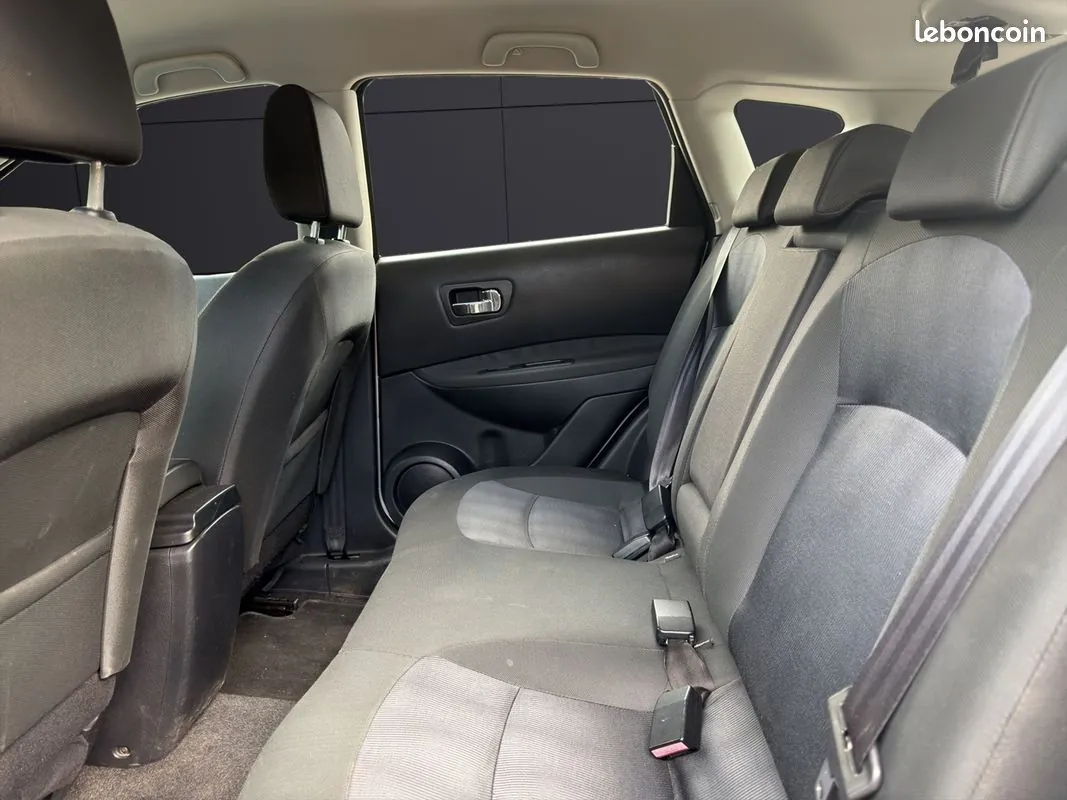 Nissan Qashqai 2011 photo 2
