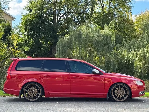 Volvo V70 2010 photo 4