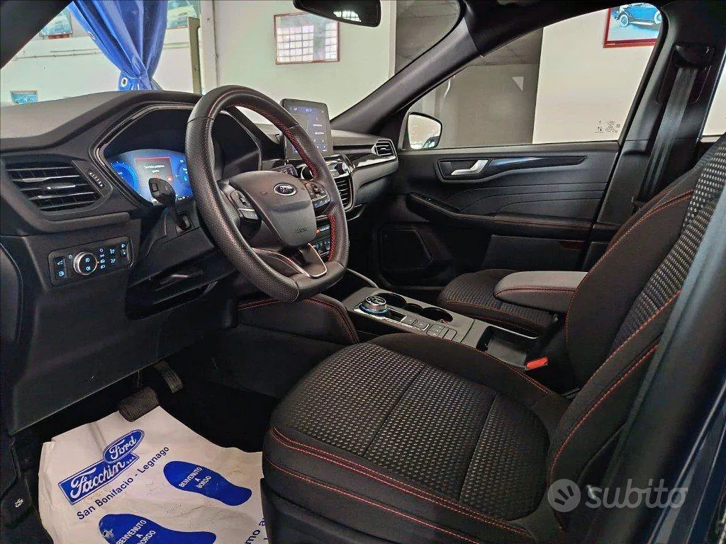Ford Kuga 2023 photo 2