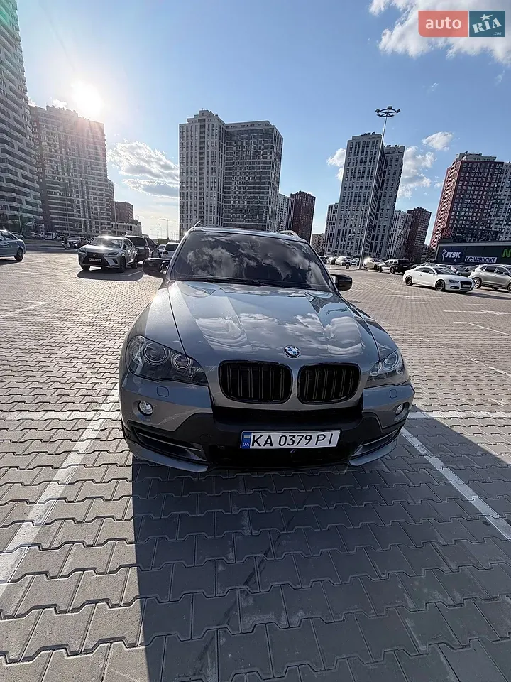 BMW X5 2008 photo 2
