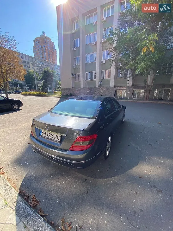 Mercedes-Benz C-Class 2010 photo 5