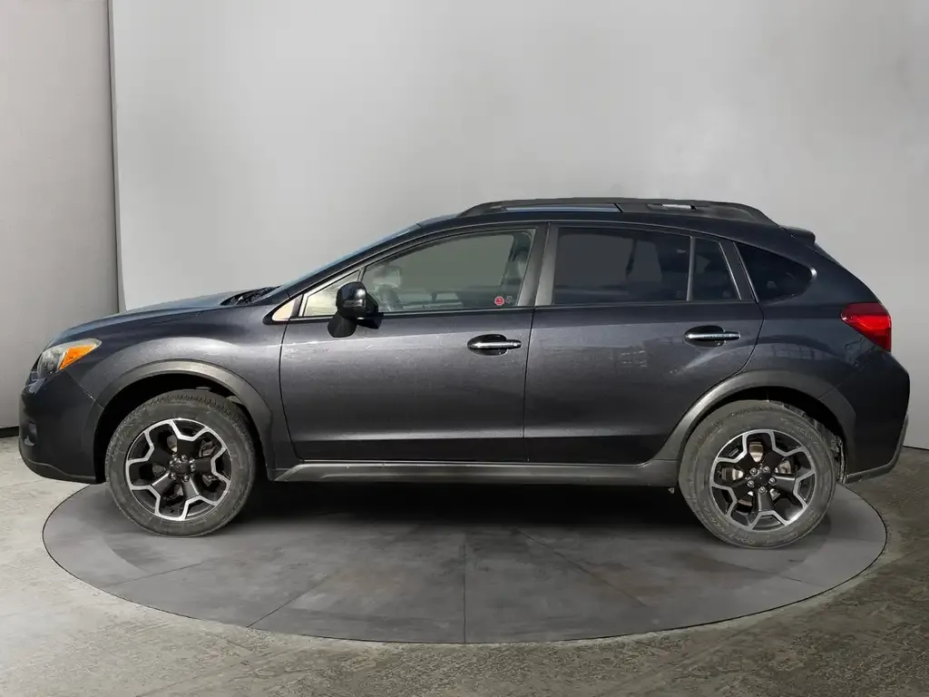 Subaru Xv 2014 photo 2