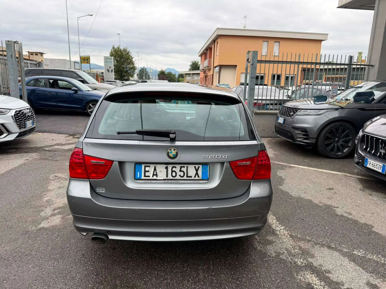 BMW 320 Touring 2009 photo 5