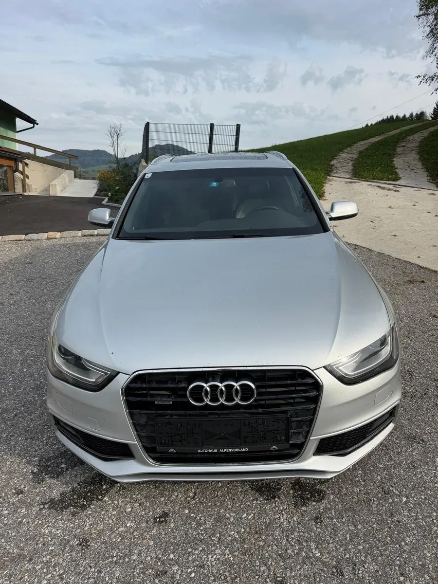 Audi A4 2014 photo 2