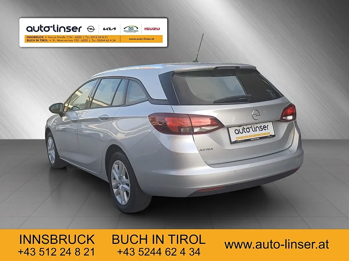 Opel Astra 2022 photo 3