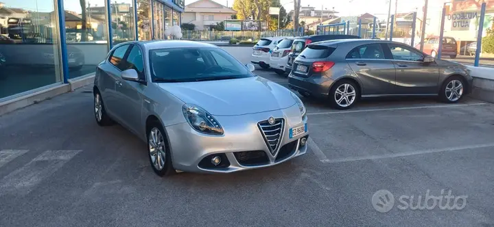 Alfa Romeo Giulietta 2015 photo 4
