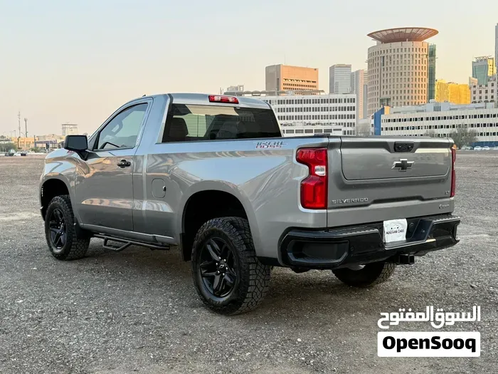 Chevrolet Silverado 2025 photo 4