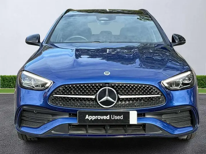 Mercedes-Benz C-Class 2026 photo 5