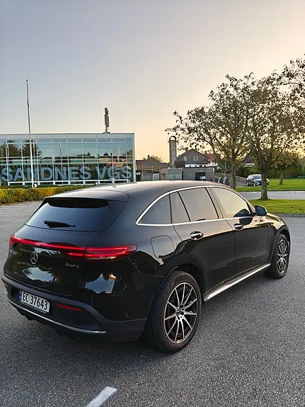 Mercedes-Benz Eqc400 2021 photo 3