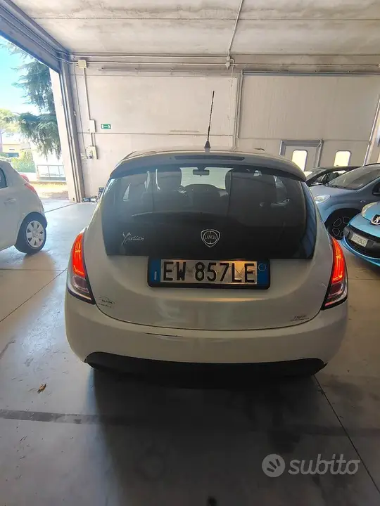 Lancia Ypsilon 2014 photo 5