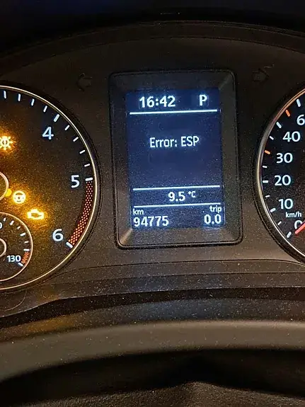 Volkswagen Golf Plus 2011 photo 5