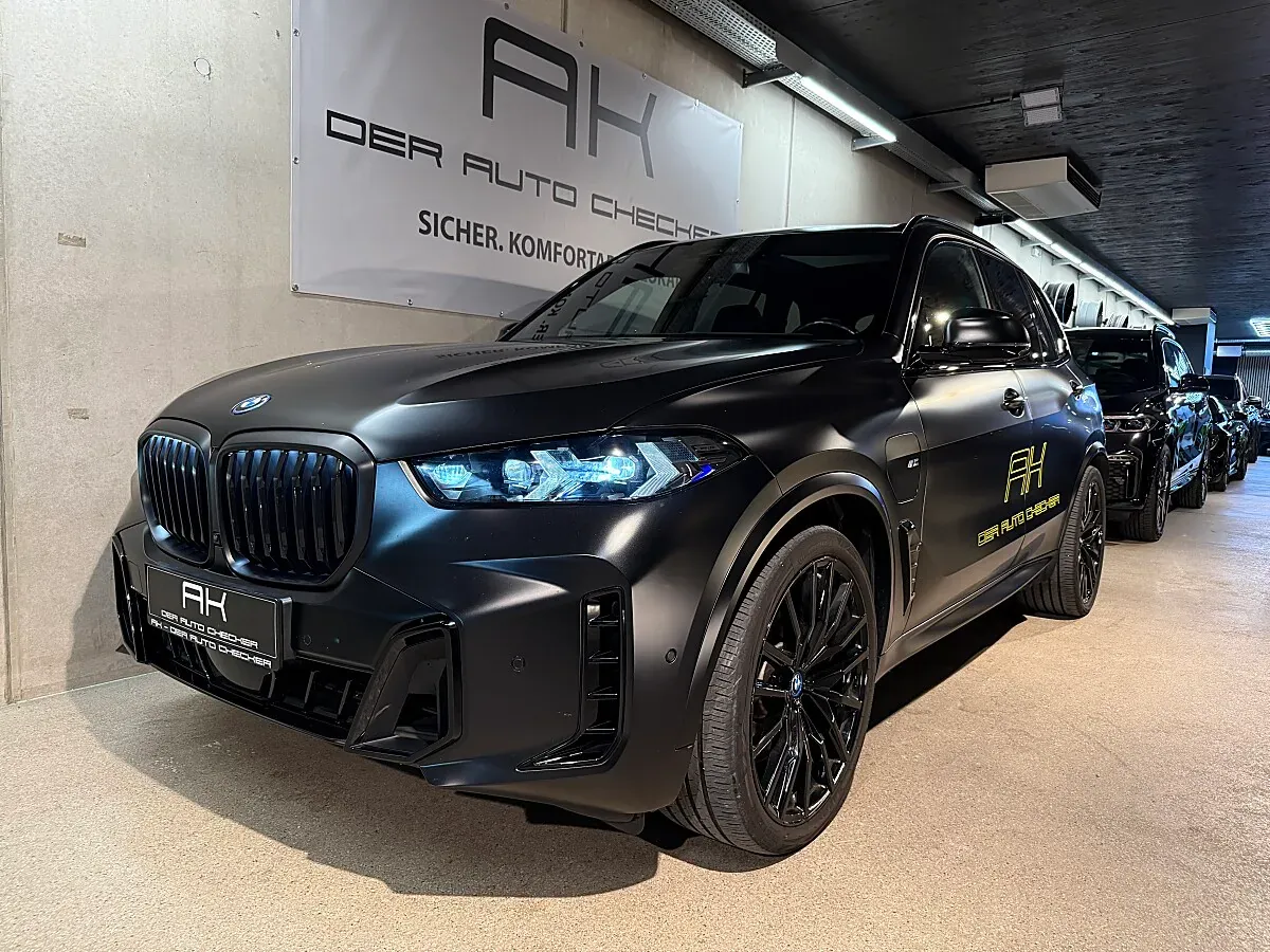 BMW X5 2023 photo 2