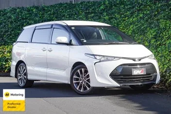 Toyota Estima 2017 photo 2