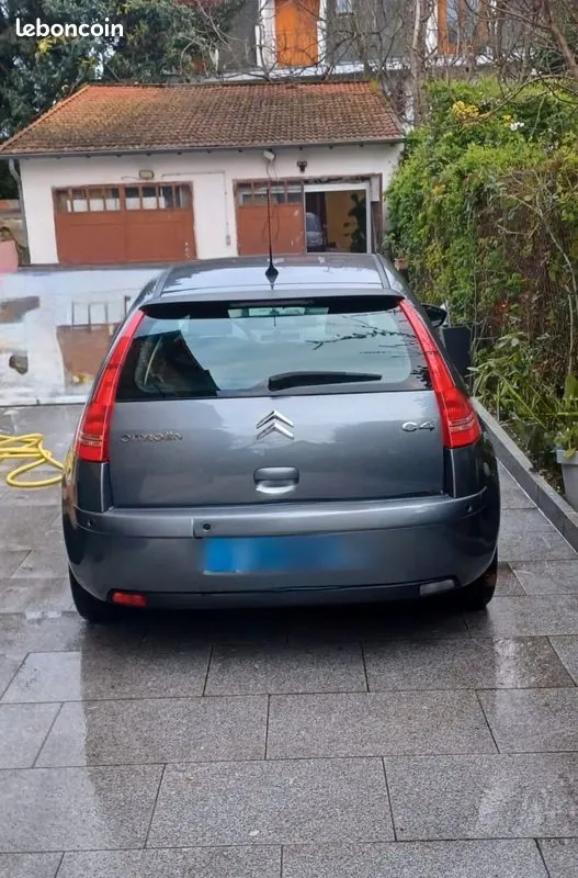 Citroen C4 2010 photo 3