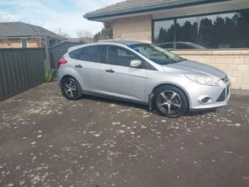 Ford Focus 2012 photo 2