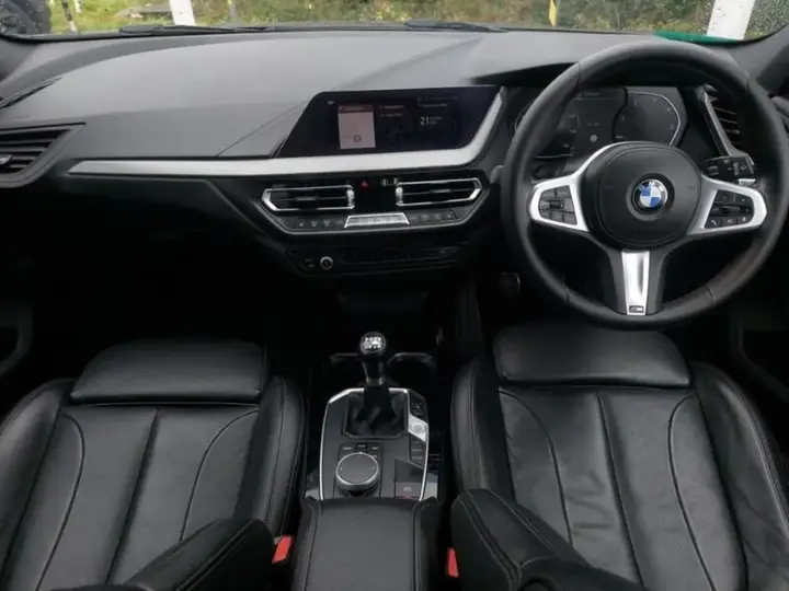 BMW 1 Series 2019 photo 3