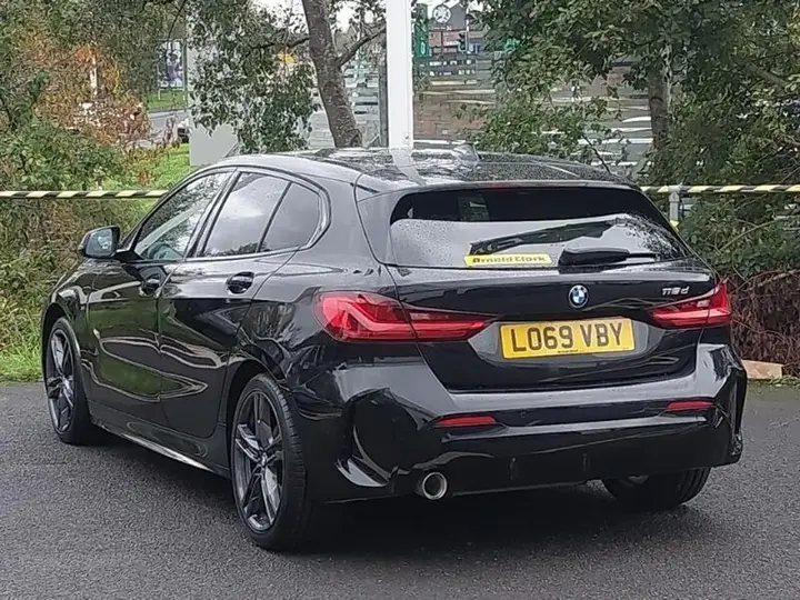 BMW 1 Series 2019 photo 2