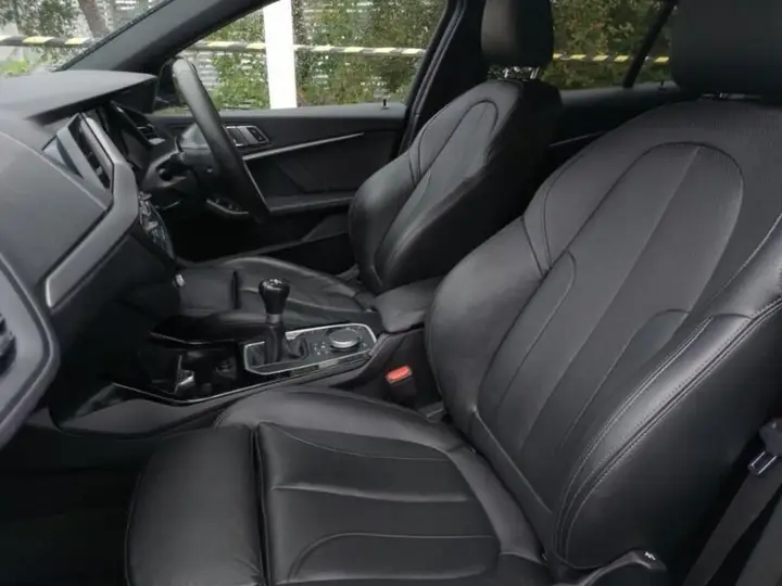 BMW 1 Series 2019 photo 5