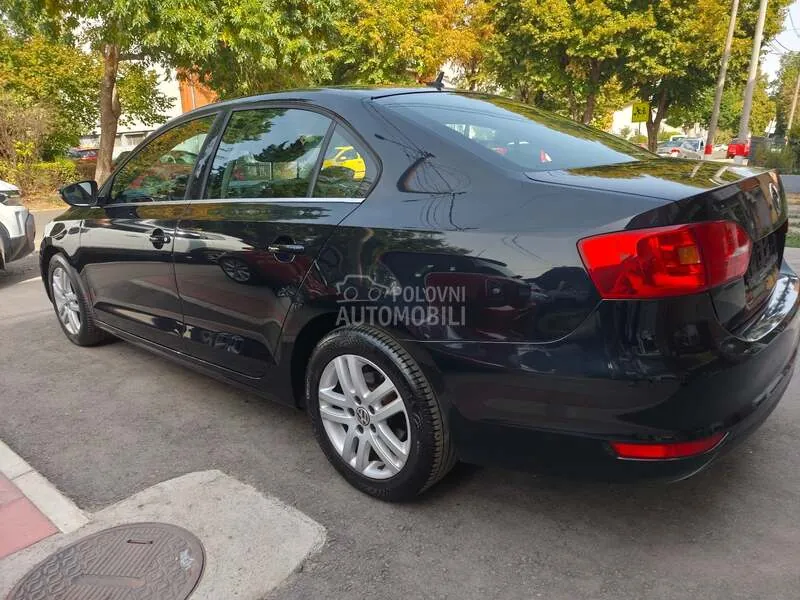 Volkswagen Jetta 2012 photo 5