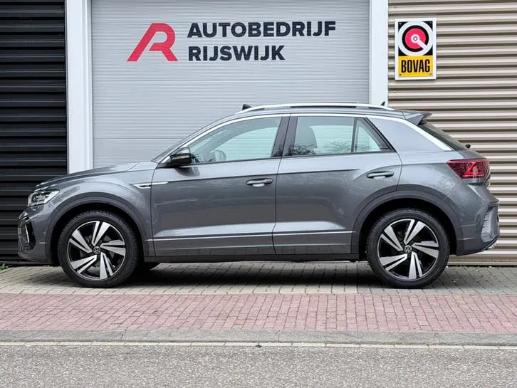 Volkswagen T-Roc 2022 photo 2