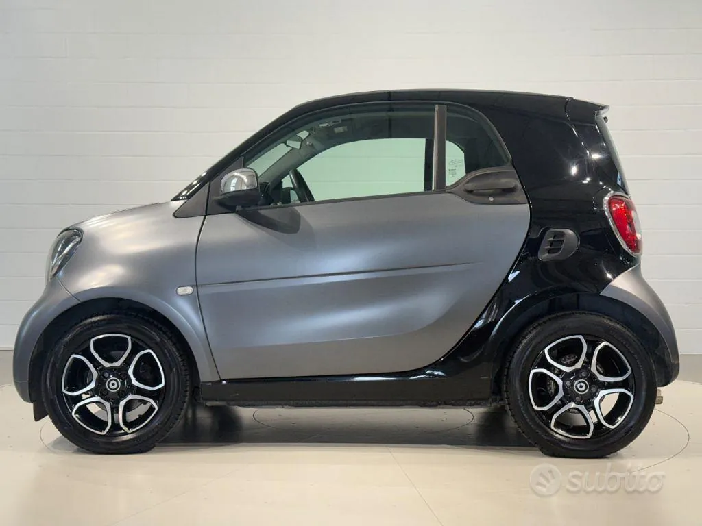 Smart Fortwo 2017 photo 2