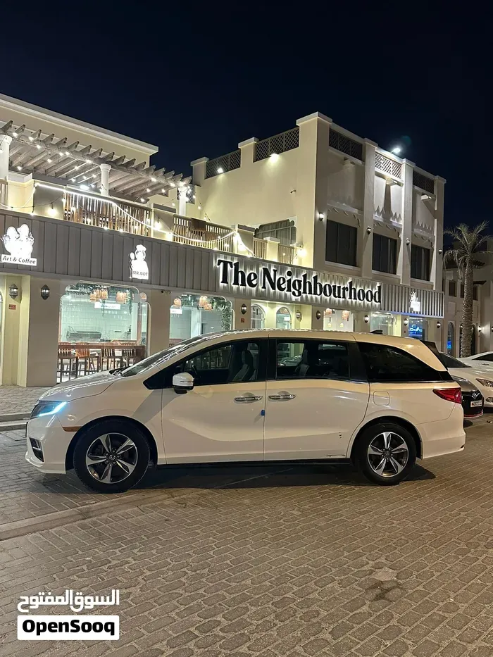 Honda Odyssey 2019 photo 2