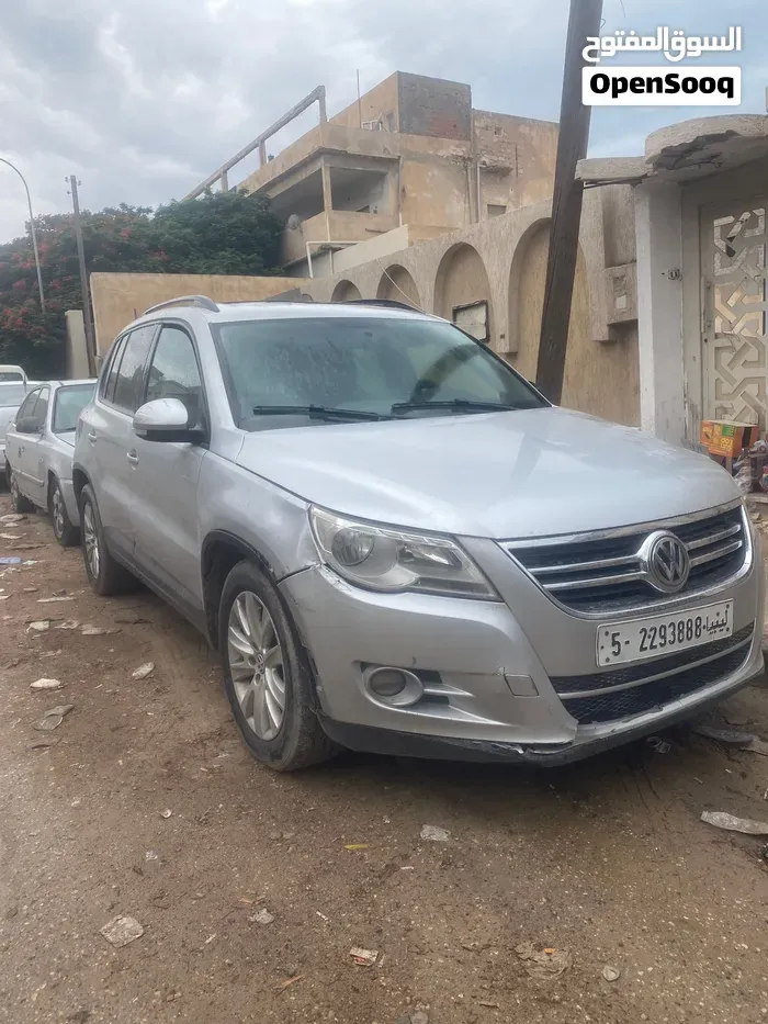 Volkswagen Tiguan 2010 photo 2